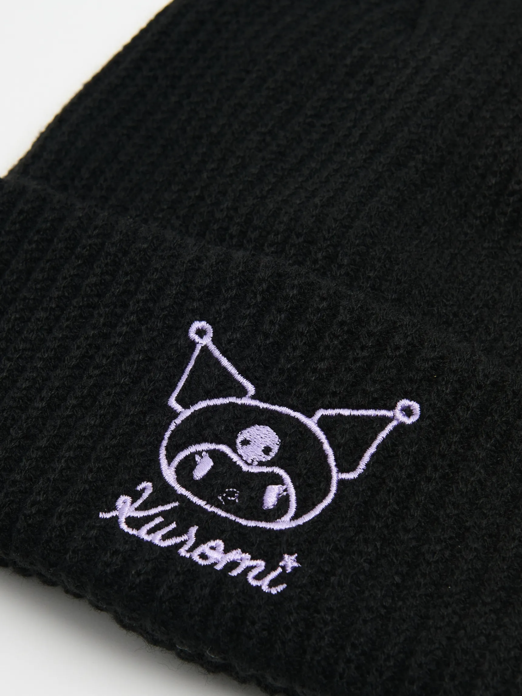 Cropp Czarna czapka beanie Kuromi | Czapki