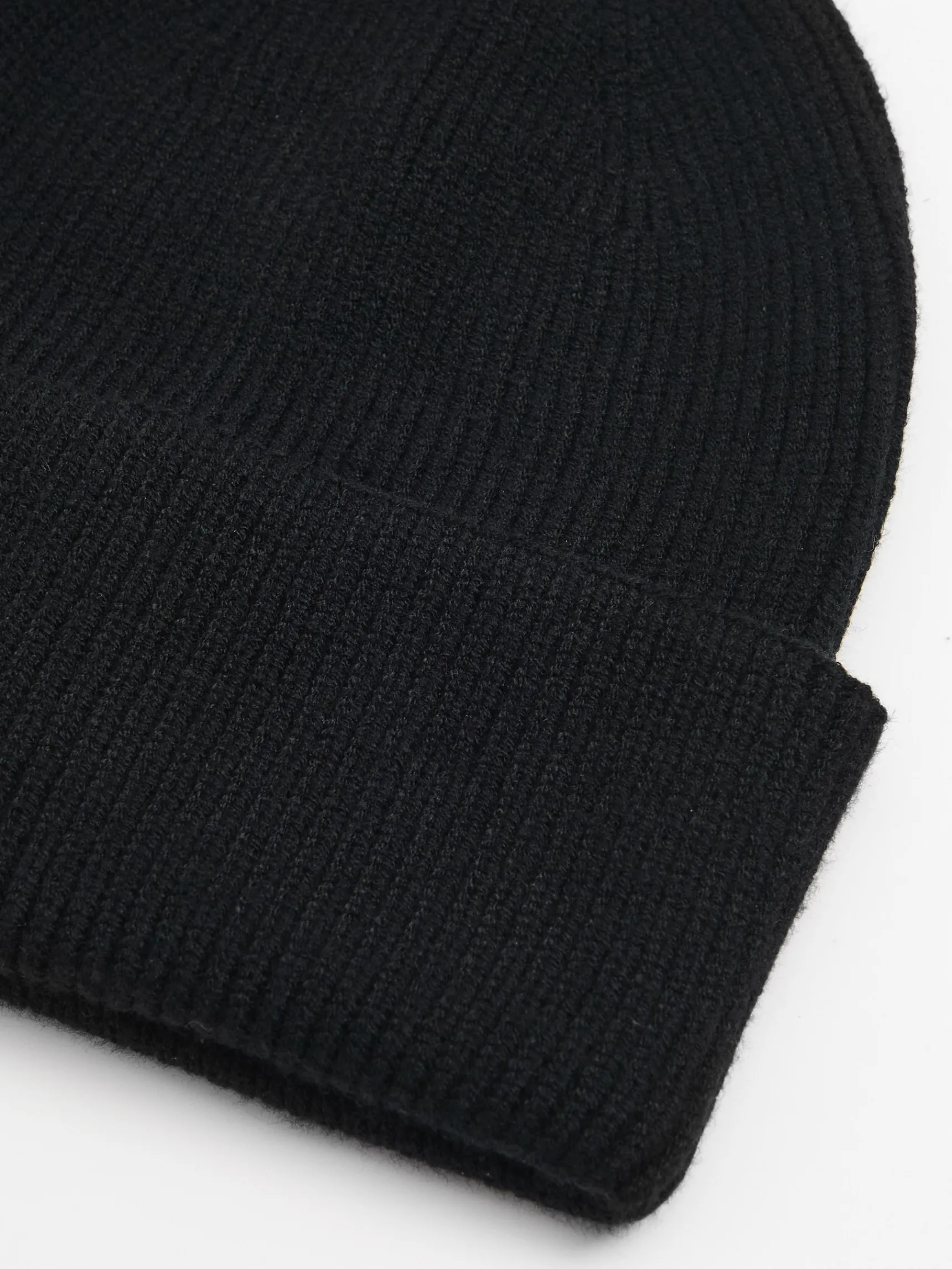 Cropp Czarna czapka beanie z dodatkiem wiskozy | Czapki