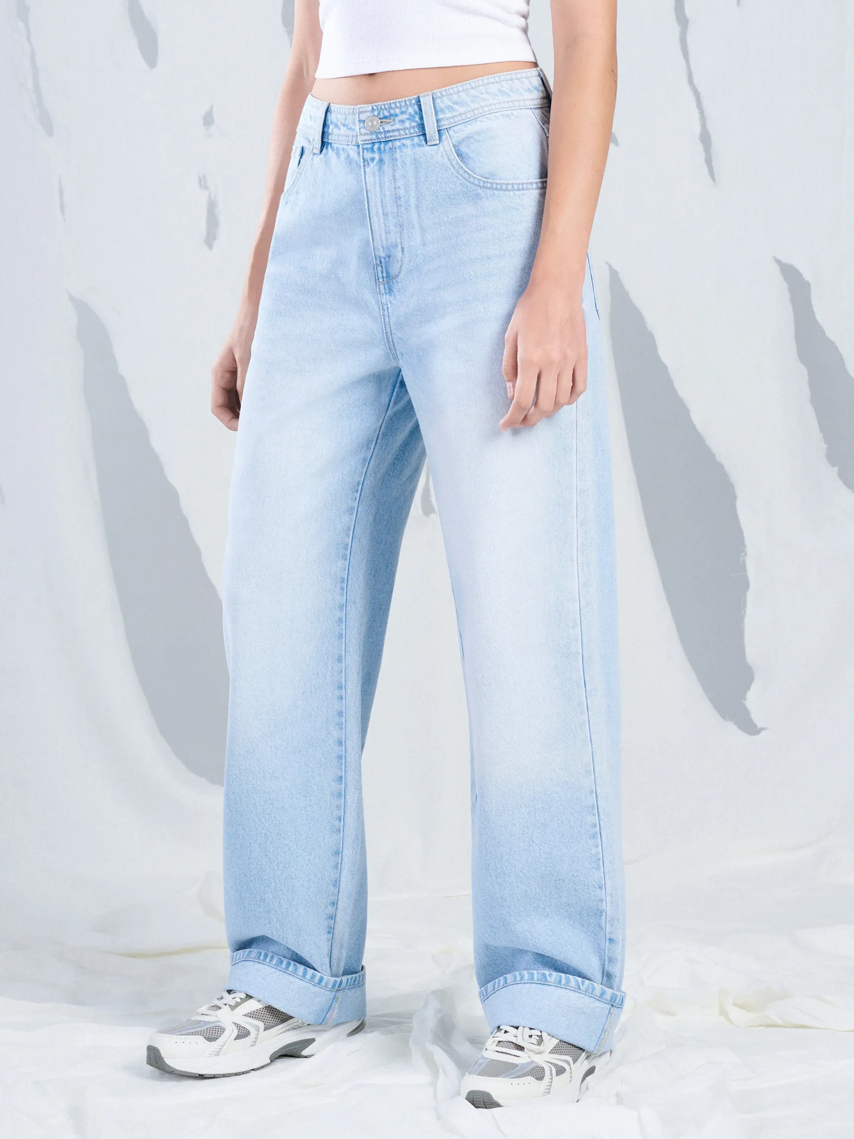 Cropp Jasne jeansy straight z efektem sprania | Jeansy